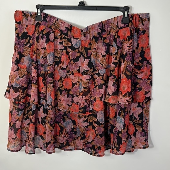 Torrid 3 MINI CRINKLE LUREX TIERED SKIRT - Picture 11 of 11